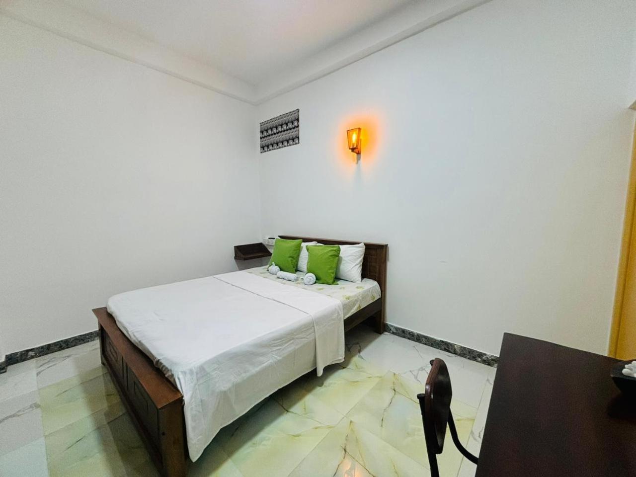 Jaya Villa - Near Airport Negombo Extérieur photo