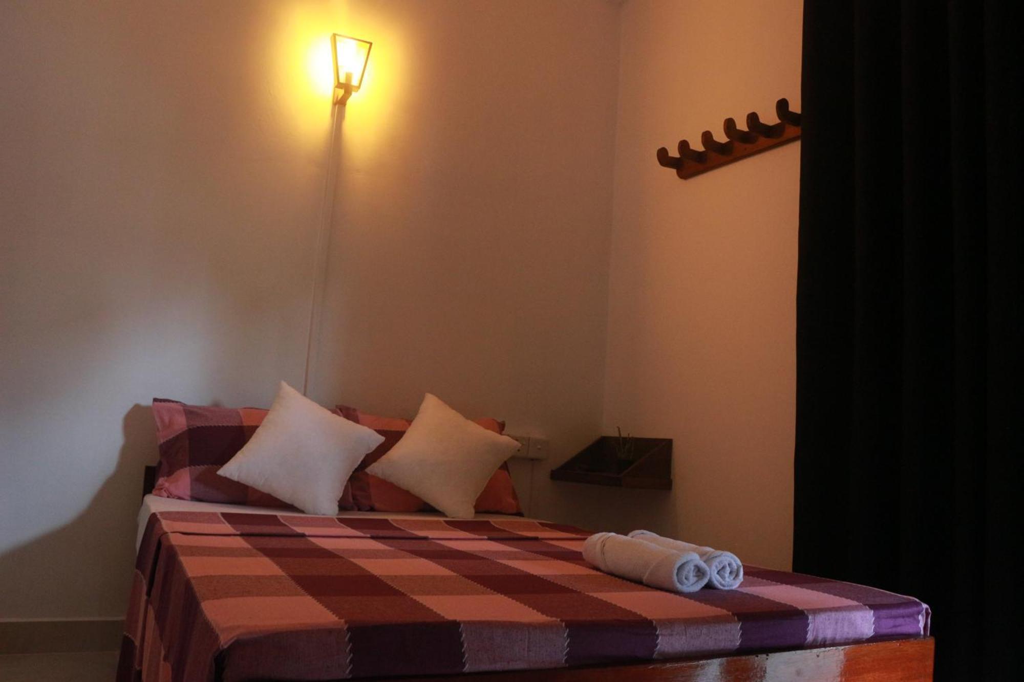 Jaya Villa - Near Airport Negombo Extérieur photo