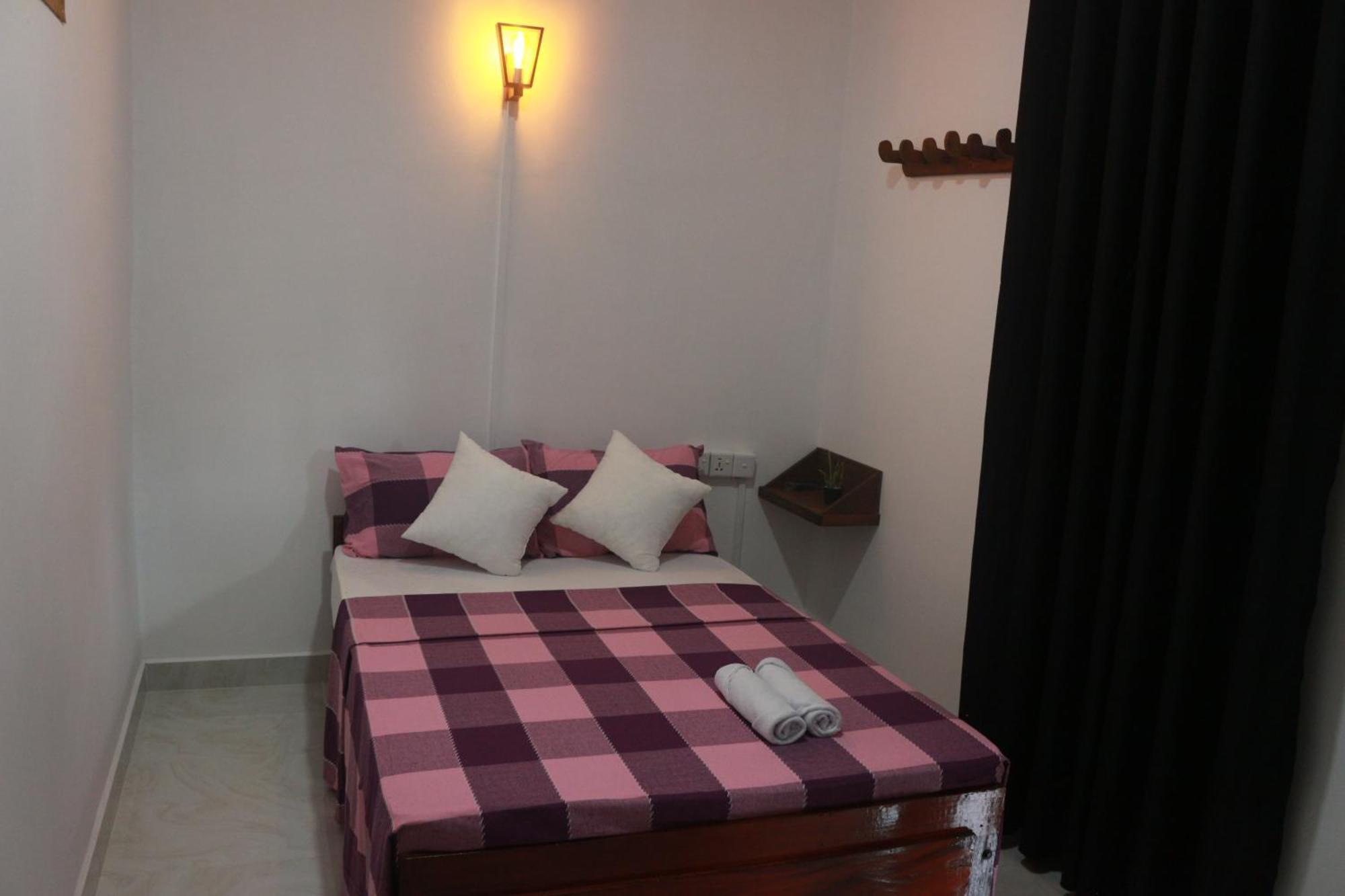 Jaya Villa - Near Airport Negombo Extérieur photo