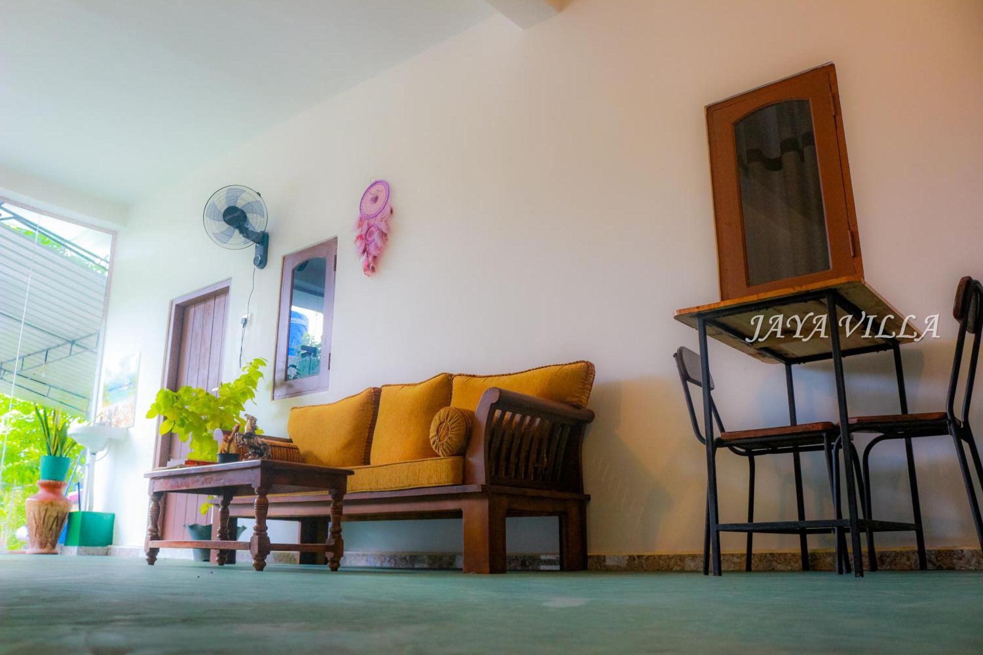 Jaya Villa - Near Airport Negombo Extérieur photo